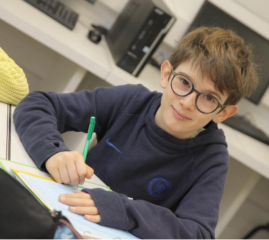 EXPOSITION DE PORTRAITS D'ELEVES